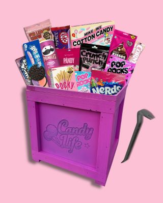 Růžová bedna plná růžových dobrůtek 🩷⚡️ 👉 Tento dárek 🎁 způsobuje záchvaty mlaskání! 👴🍭 ⬇️ Objednej...